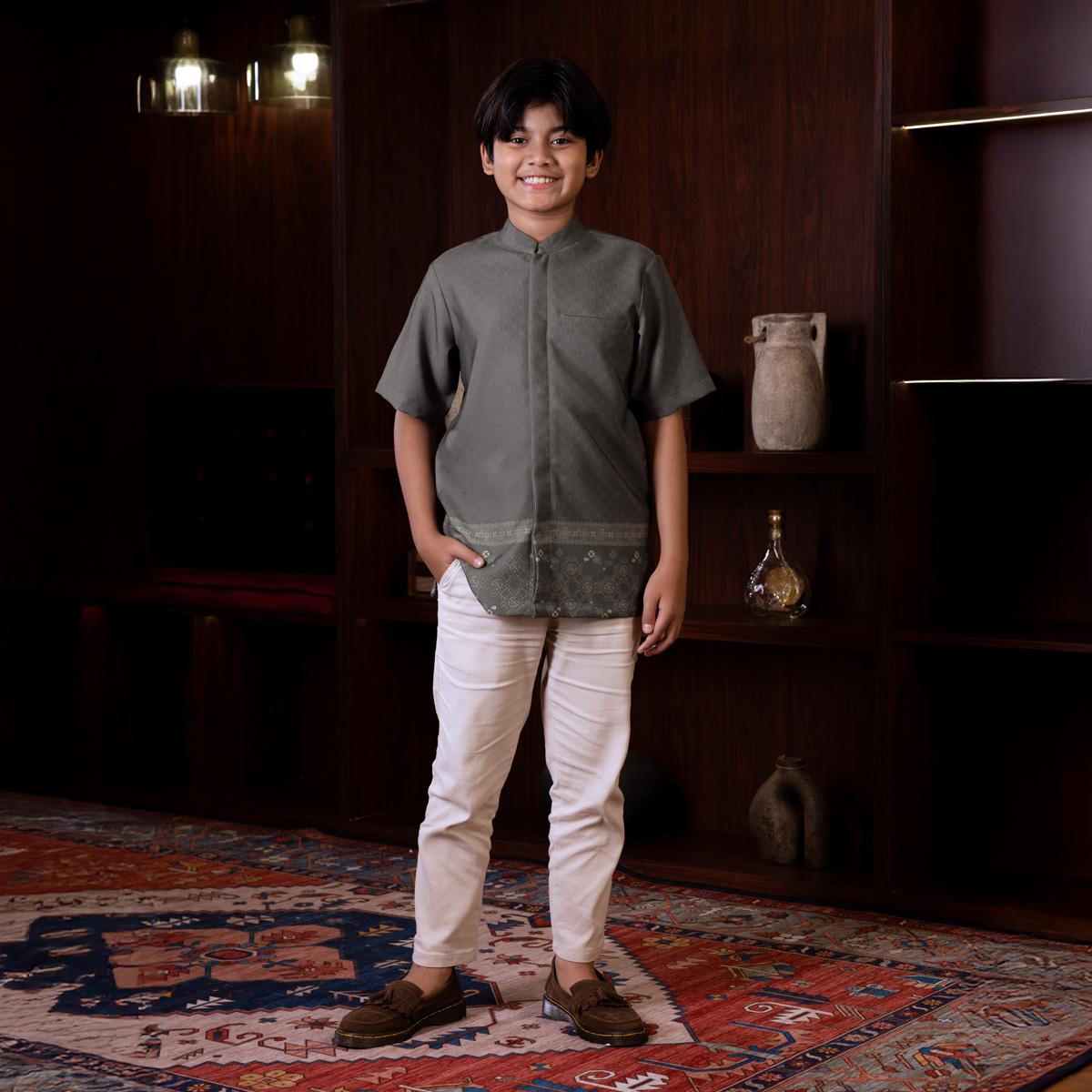 Raya Collection - Gerai Hawa Sael Kemeja Baju Koko Anak Laki-Laki Exclusive Motif Metamorphose - Light's Embrace Edition - Bayti Serenity