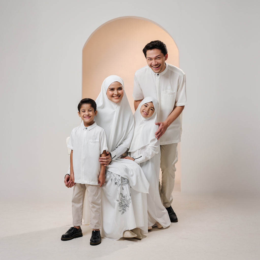 Gerai Hawa - Monochrome Bloom Family Set Sarimbit Baju Seragaman Couple Keluarga - Madah Samudra