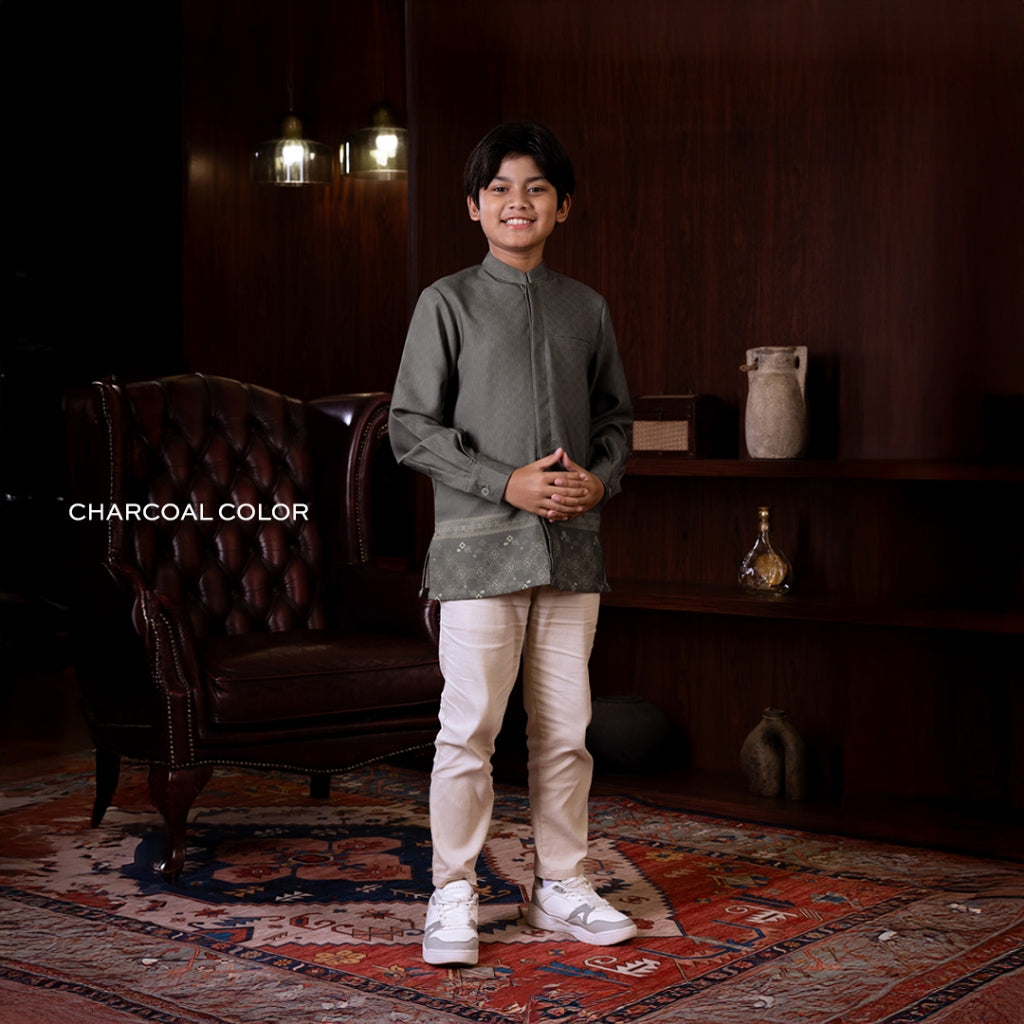 Raya Collection - Gerai Hawa - Tazfir Kemeja Baju Koko Anak Laki-Laki Exclusive Motif Metamorphose - Light's Embrace Edition - Bayti Serenity